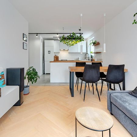 Seaside Retreat Gdansk - 64M2, Parking, Workspace- By Rentujemy 외부 사진